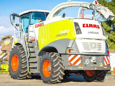 Кормоуборочный комбайн CLAAS JAGUAR 940 (497) - 4X4 + ORBIS 600 + PU 300