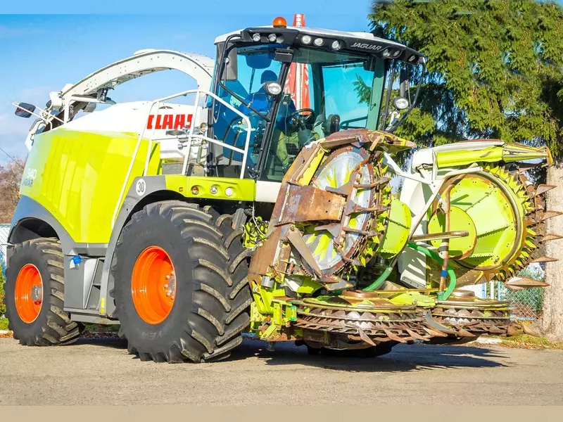 Кормоуборочный комбайн CLAAS JAGUAR 940 (497) - 4X4 + ORBIS 600 + PU 300