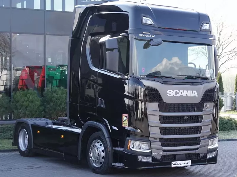 Тягач SCANIA S 560