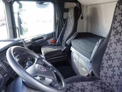Тягач SCANIA S 560