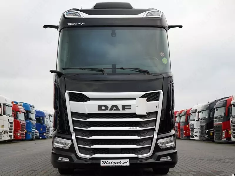 Тентованный грузовик DAF XG 480