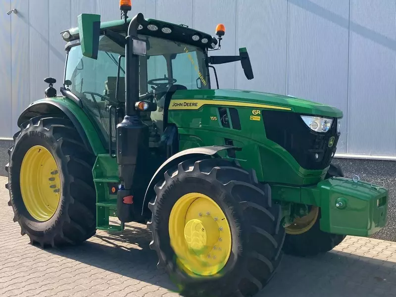Трактор колесный John Deere 6R 155