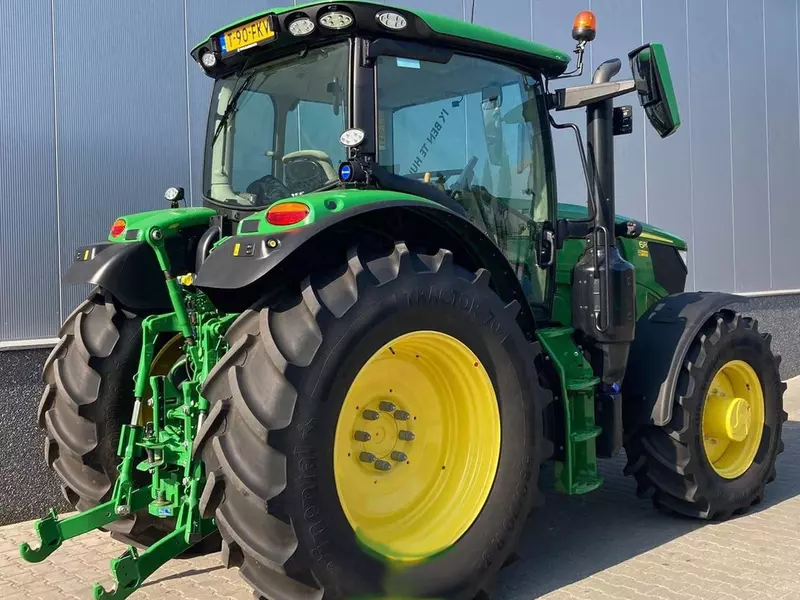 Трактор колесный John Deere 6R 155