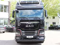   MAN TGX 18.510 GX tortuvchi mashinasi  sekinlashtiruvchi va LED displeyli Kühlbox Navi 2Tanks