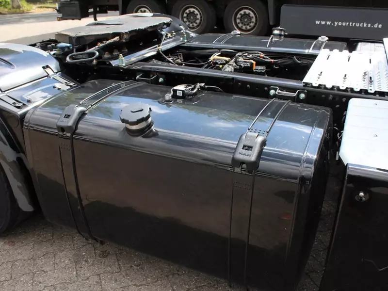 MAN TGX 18.510 GX tortuvchi mashinasi, sekinlashtiruvchi va LED displeyli Kühlbox Navi 2Tanks