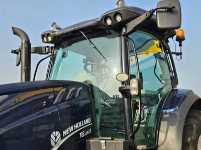 Трактор колесный New Holland T6.125S Electro command