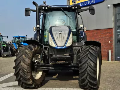 Трактор колесный New Holland T6.125S Electro command