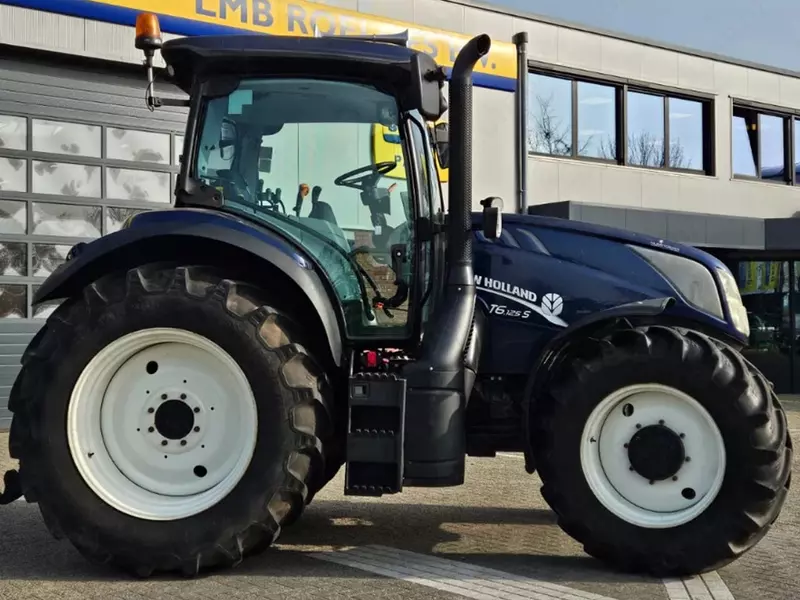 Трактор колесный New Holland T6.125S Electro command