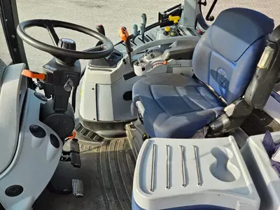 Трактор колесный New Holland T6.125S Electro command
