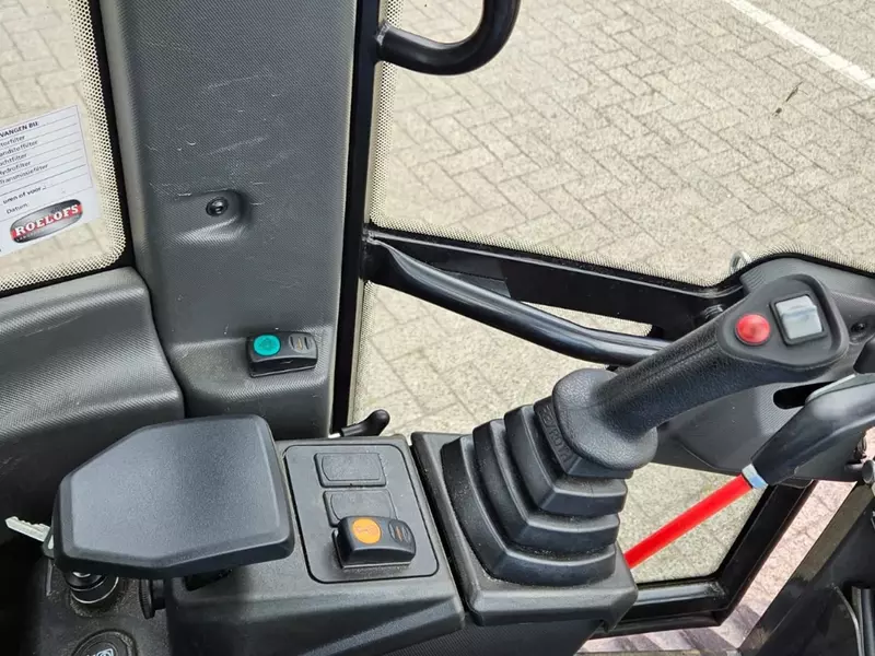 New Holland E25D mini ekskavatori