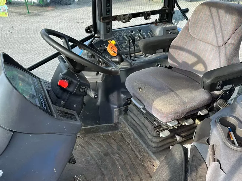 Трактор колесный New Holland TM155 Power command