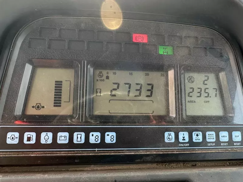 Трактор колесный New Holland TM155 Power command