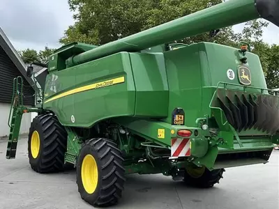 John Deere T660 g‘alla o‘rish kombayni