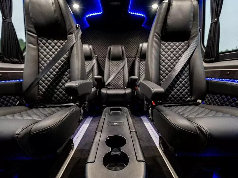 Yangi mikroavtobus, Mercedes-Benz Sprinter 319 Taxi 6+1