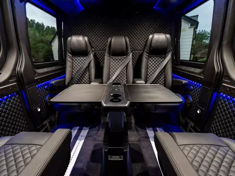 Yangi mikroavtobus, Mercedes-Benz Sprinter 319 Taxi 6+1