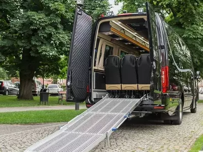 Микроавтобус Mercedes-Benz Sprinter 519, Special 16+1 and 2 wheelchairs !!