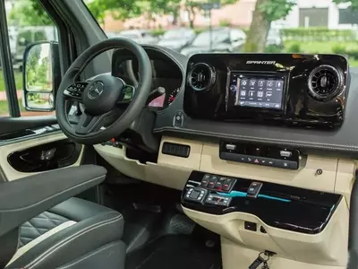 Микроавтобус Mercedes-Benz Sprinter 519, Special 16+1 and 2 wheelchairs !!