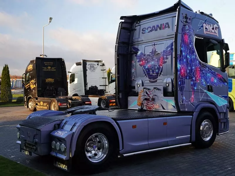 Тягач Scania S580