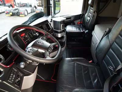 Тягач Scania S580