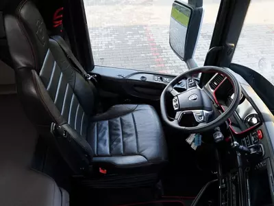 Тягач Scania S580