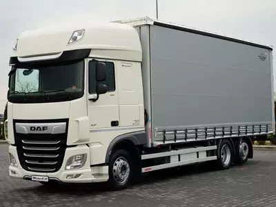 Тентованный грузовик DAF XF 480
