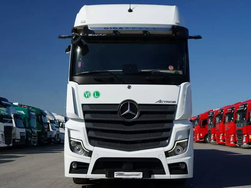 Грузовые автомобили Mercedes-Benz Actros 2545 / Zestaw Tandem 120 M3 / Przejazdowy / Giga Space