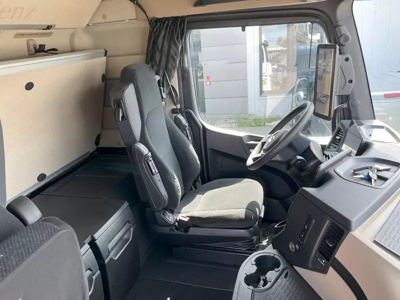 Грузовые автомобили Mercedes-Benz Actros 2545 / Zestaw Tandem 120 M3 / Przejazdowy / Giga Space