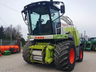 Claas Jaguar 950 yem-xashak yig‘ish kombayni