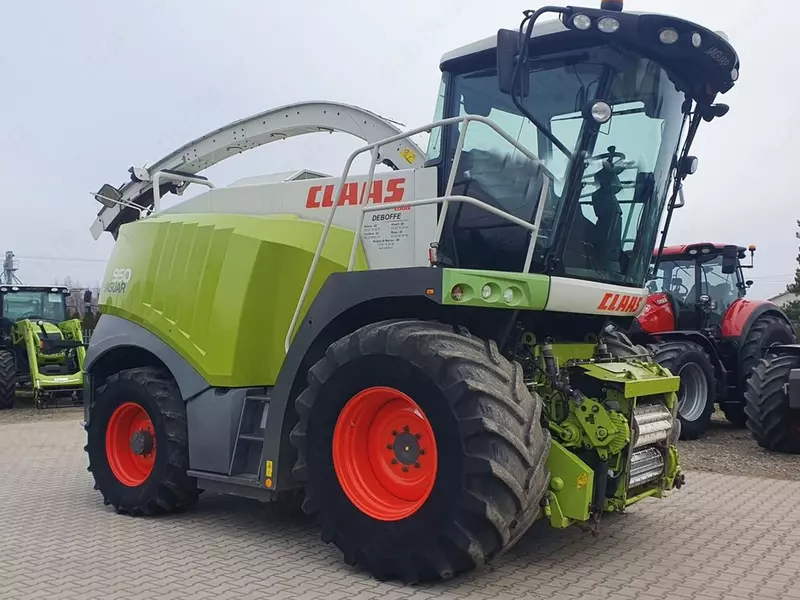 Claas Jaguar 950 yem-xashak yig‘ish kombayni
