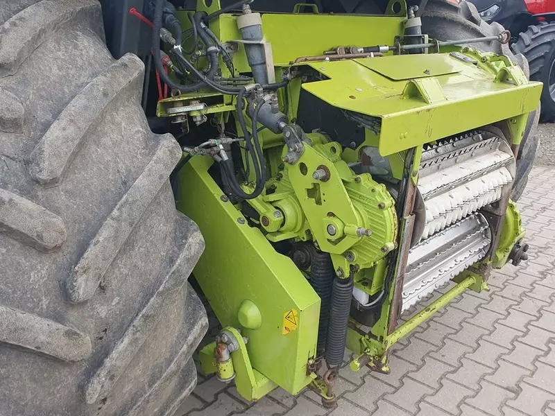 Claas Jaguar 950 yem-xashak yig‘ish kombayni