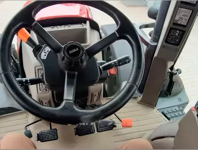 Трактор колесный Case IH Optum 270
