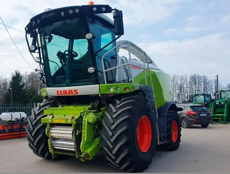 Кормоуборочный комбайн Claas Jaguar 950