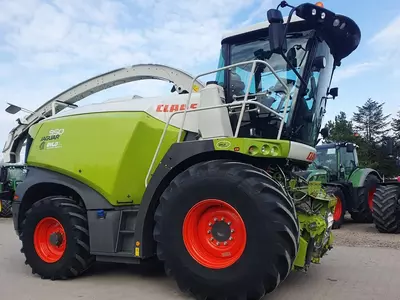 Кормоуборочный комбайн Claas Jaguar 950