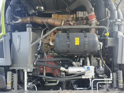 Кормоуборочный комбайн Claas Jaguar 950