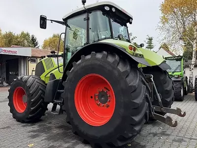 Трактор колесный Claas AXION 850 CIS