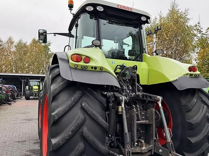 Трактор колесный Claas AXION 850 CIS
