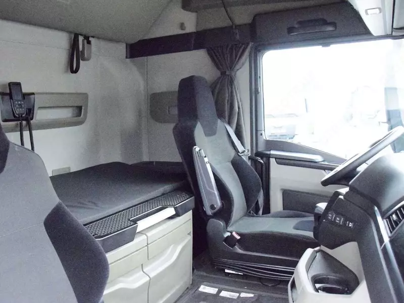 Грузовые автомобили MAN TGX 18.470