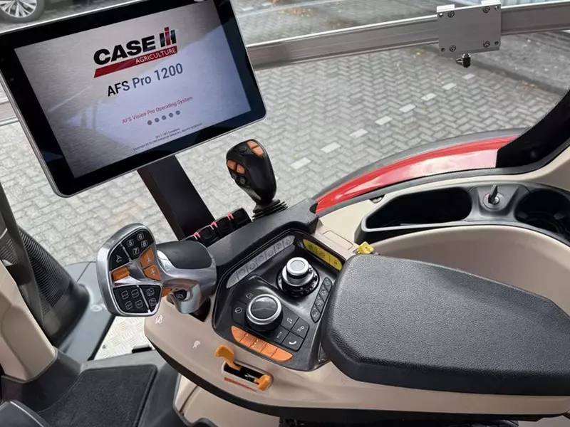 Case IH Puma 240 CVX AFS Connect g‘ildirakli traktori