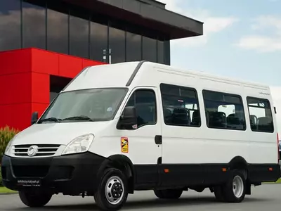 Пассажирские легковые автомобил Iveco Daily 50 50C15