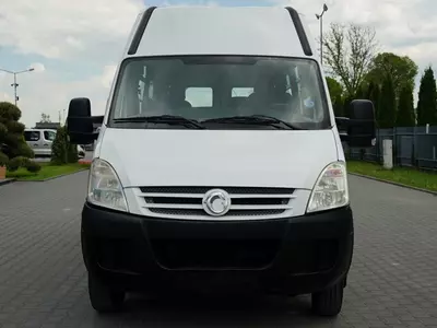   Пассажирские легковые автомобил Iveco Daily 50 50C15