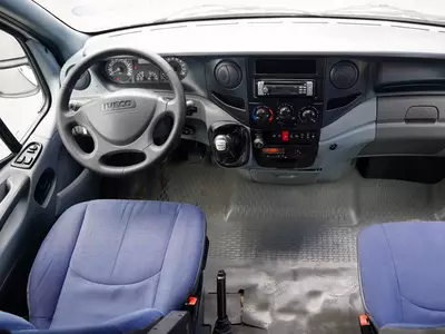 Iveco Daily 50 50C15 yo‘lovchi yengil avtomobillari