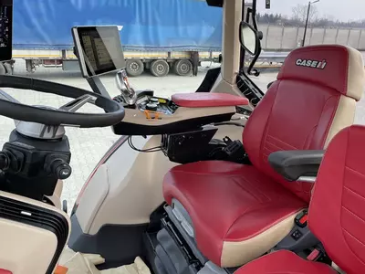Новый трактор колесный Case IH Optum 300 CVX