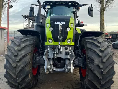 Трактор колесный Claas AXION 960 CMATIC CEBIS