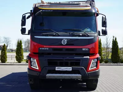 Самосвал Volvo FMX 460 8X4