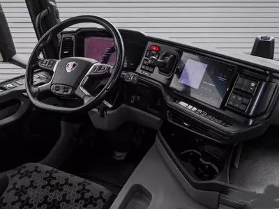 Самосвал Scania G460 B8x4HZ XT - Meiller Trigenius D421 / Bordmat