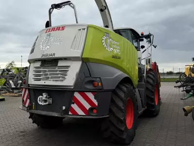 Кормоуборочный комбайн Claas Jaguar 970 4-trac