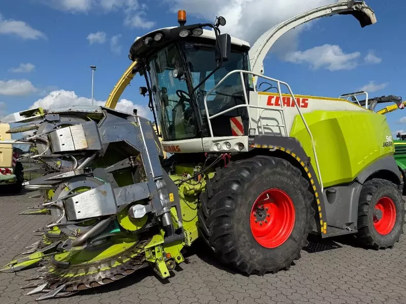 Кормоуборочный комбайн Claas Jaguar 940 4-Trac