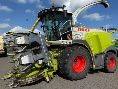 Кормоуборочный комбайн Claas Jaguar 940 4-Trac