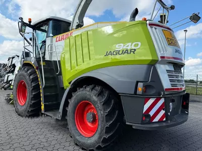 Кормоуборочный комбайн Claas Jaguar 940 4-Trac