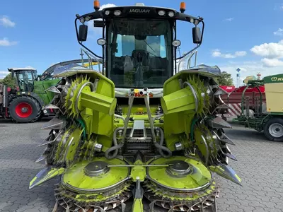 Кормоуборочный комбайн Claas Jaguar 940 4-Trac